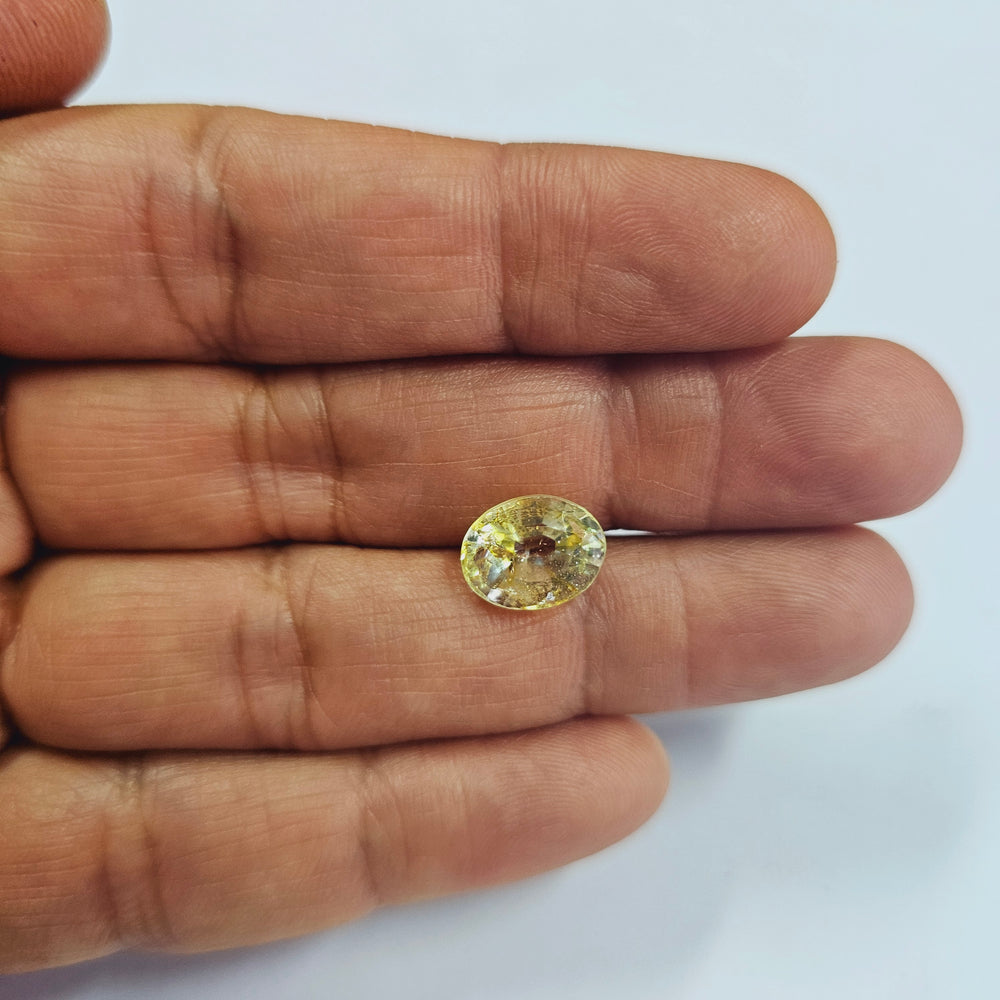 Certified Yellow Topaz 7.04 Cts (7.74 Ratti) QZZI24