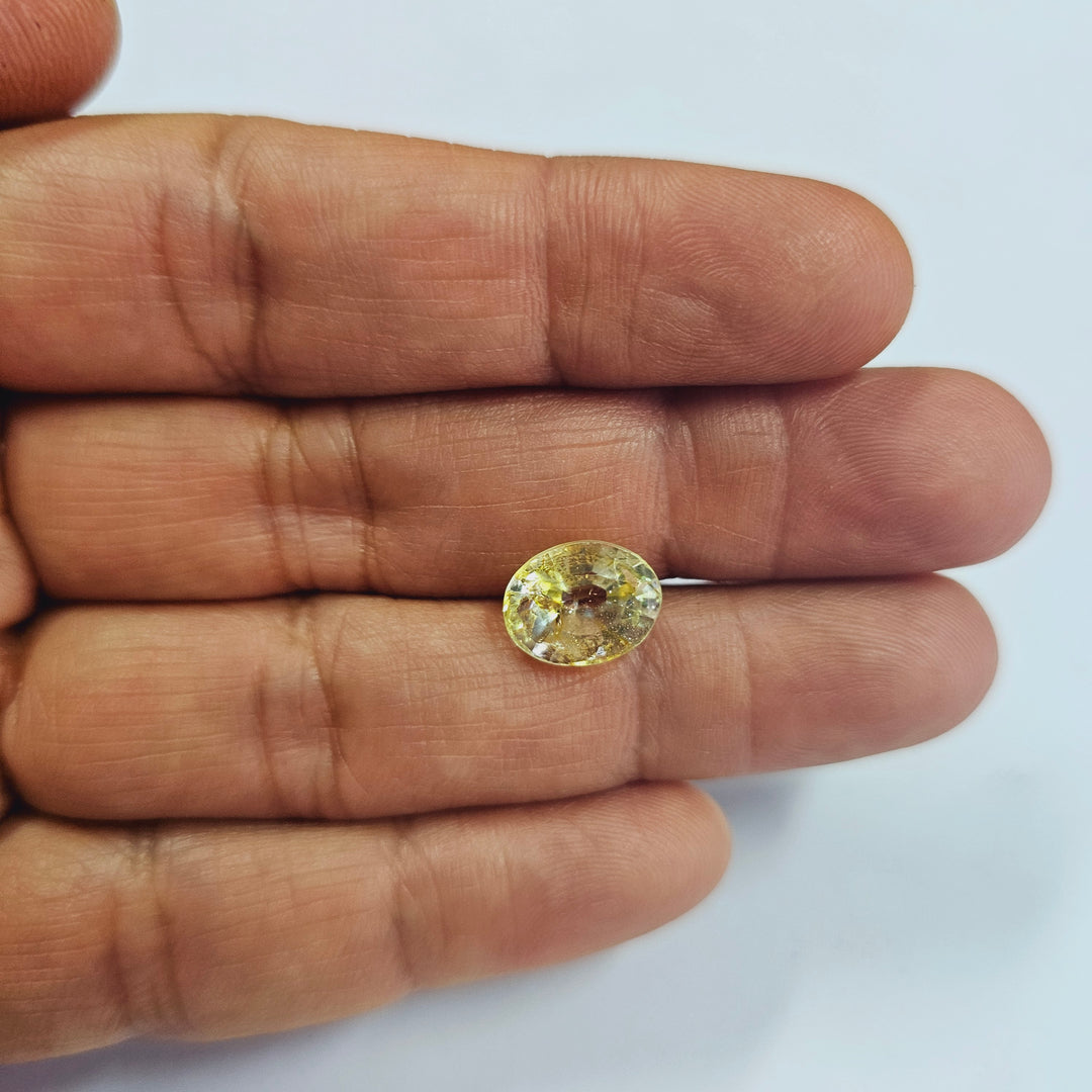 Natural Yellow Topaz 7.05 Cts (7.76 Ratti)