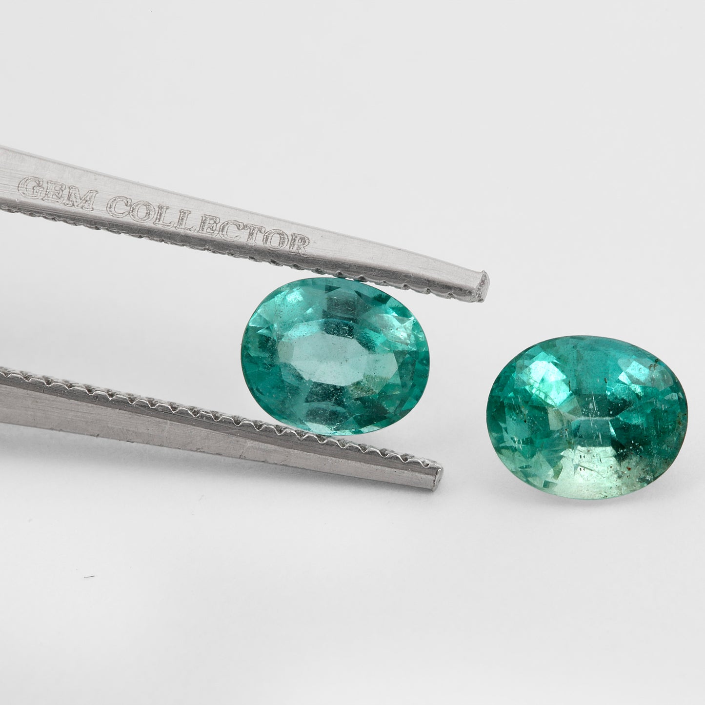 2Pc Lot Emerald 5x4mm 0.35 Carats