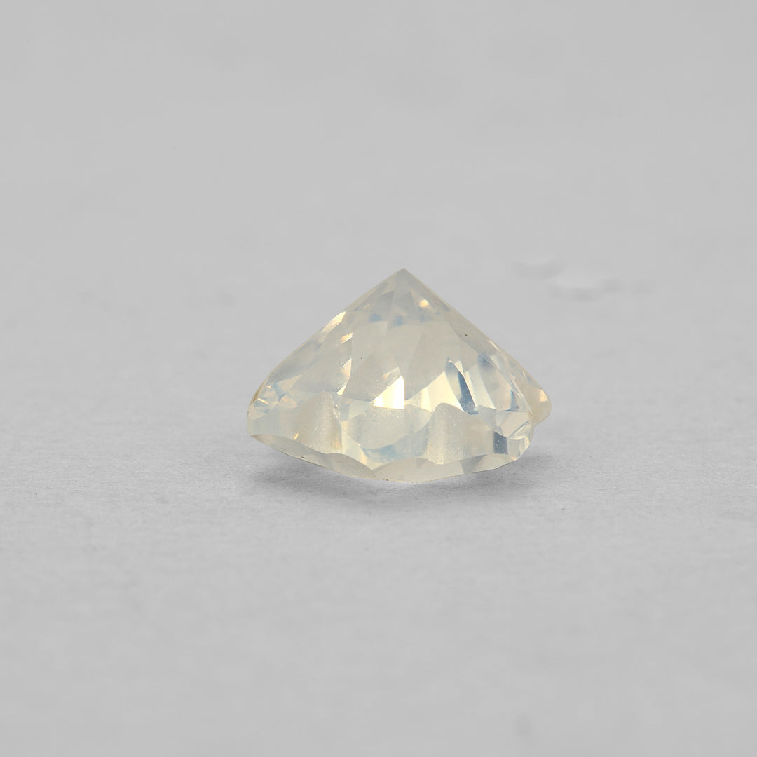 Blue Moon Quartz 9.25mm 2.90 Carats