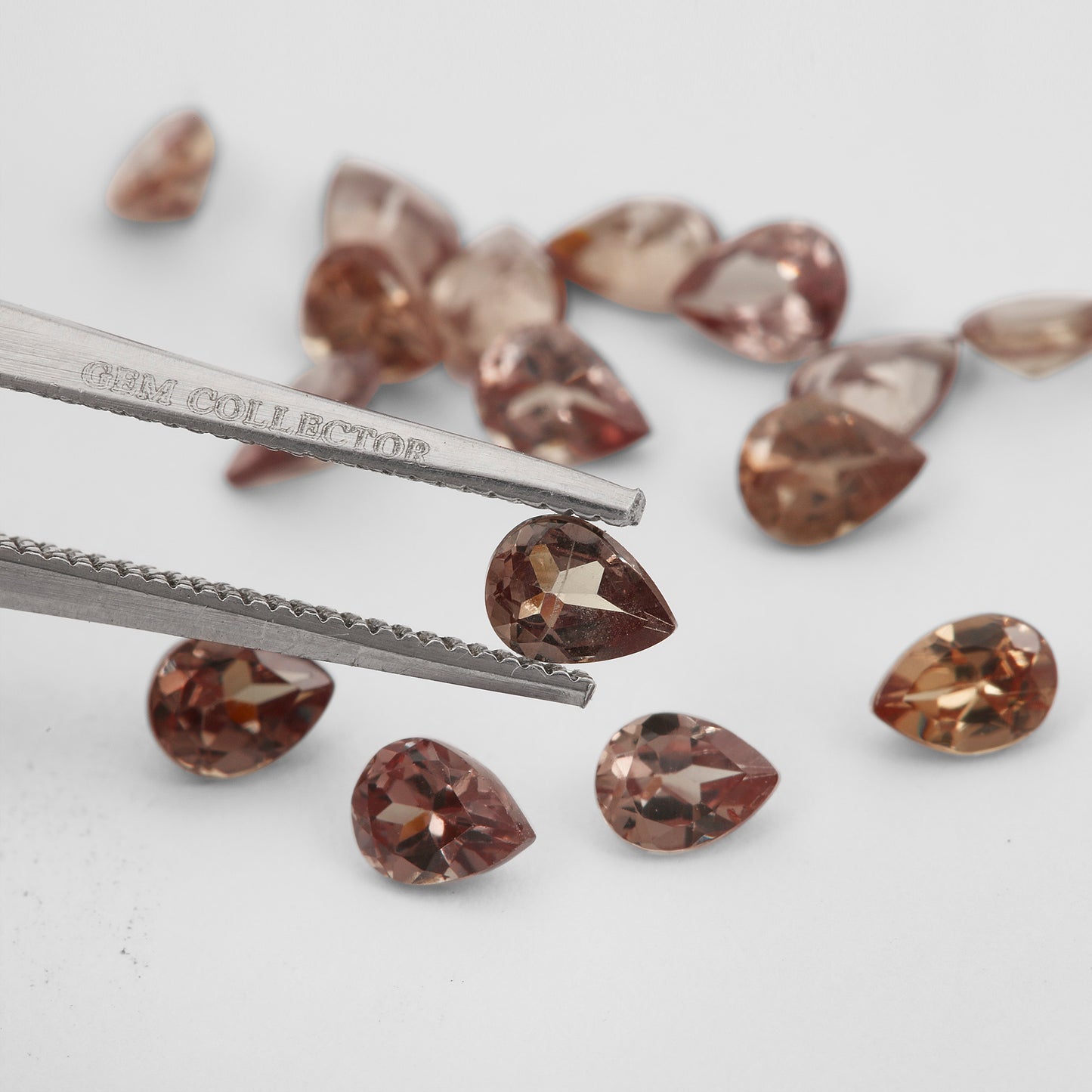 2Pc Lot Color Change Garnet 4x3mm 0.30 Carats