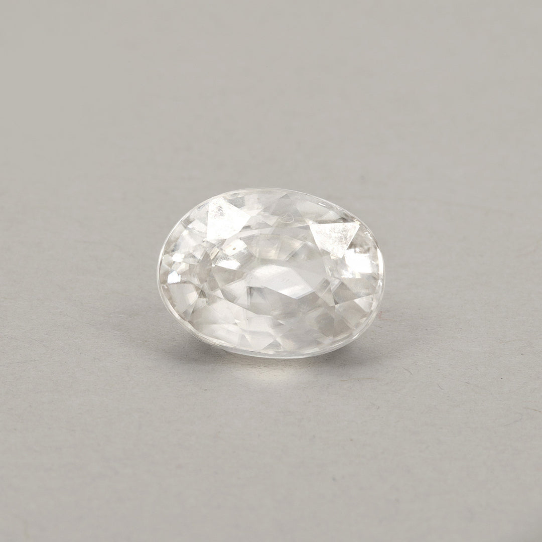 Certified White Zircon 5.60 Cts (6.16 Ratti)