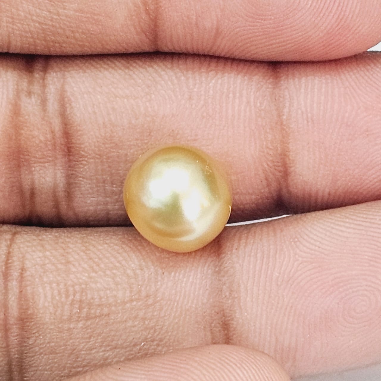 Golden South Sea Pearl Undrilled 6.90 Carats (7.59 Ratti) UTOZ80