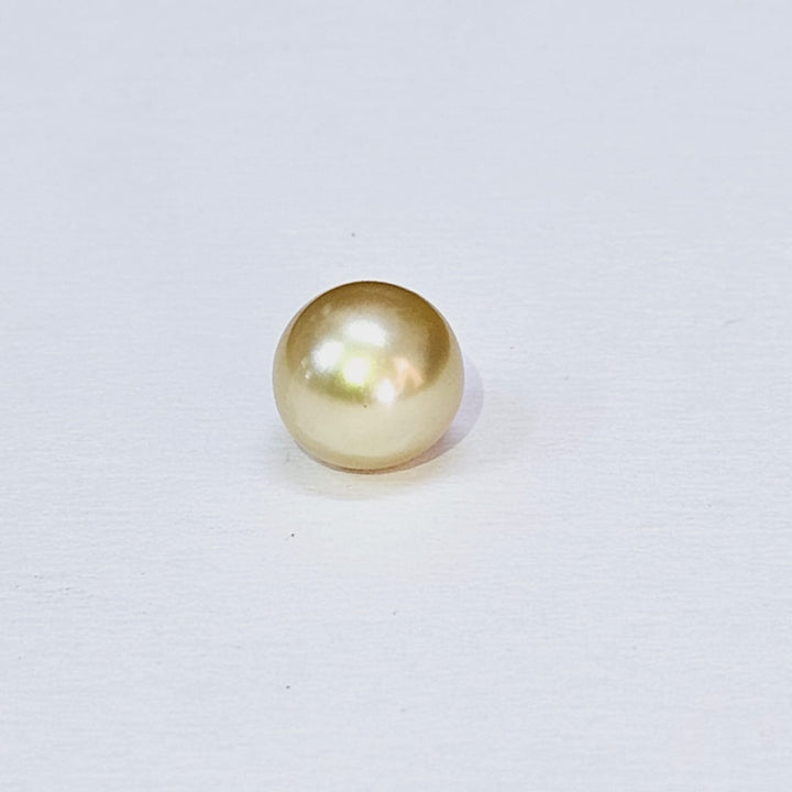 Golden South Sea Pearl Undrilled 6.90 Carats (7.59 Ratti) UTOZ80