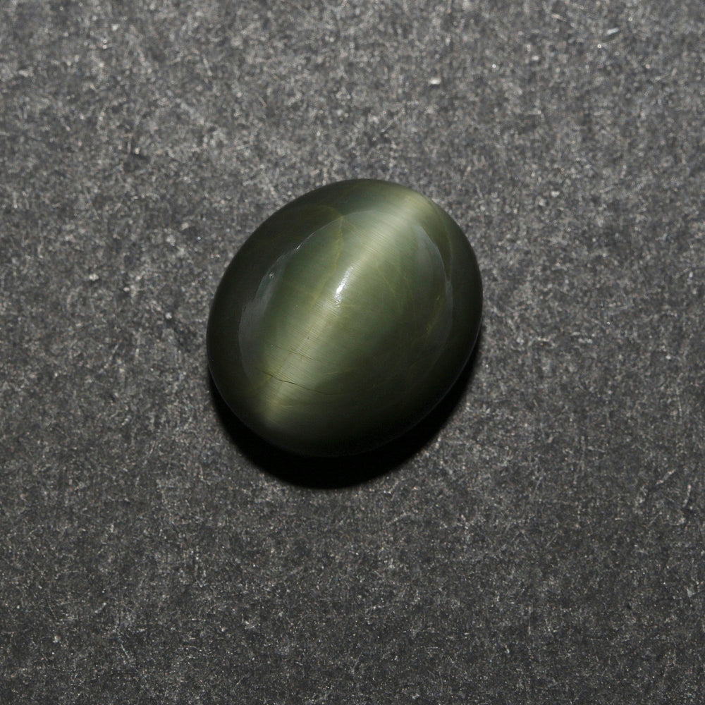 Certified Cat's Eye Quartz (Lahsunia) 11.35 Cts. (12.48 Ratti) XNVD01