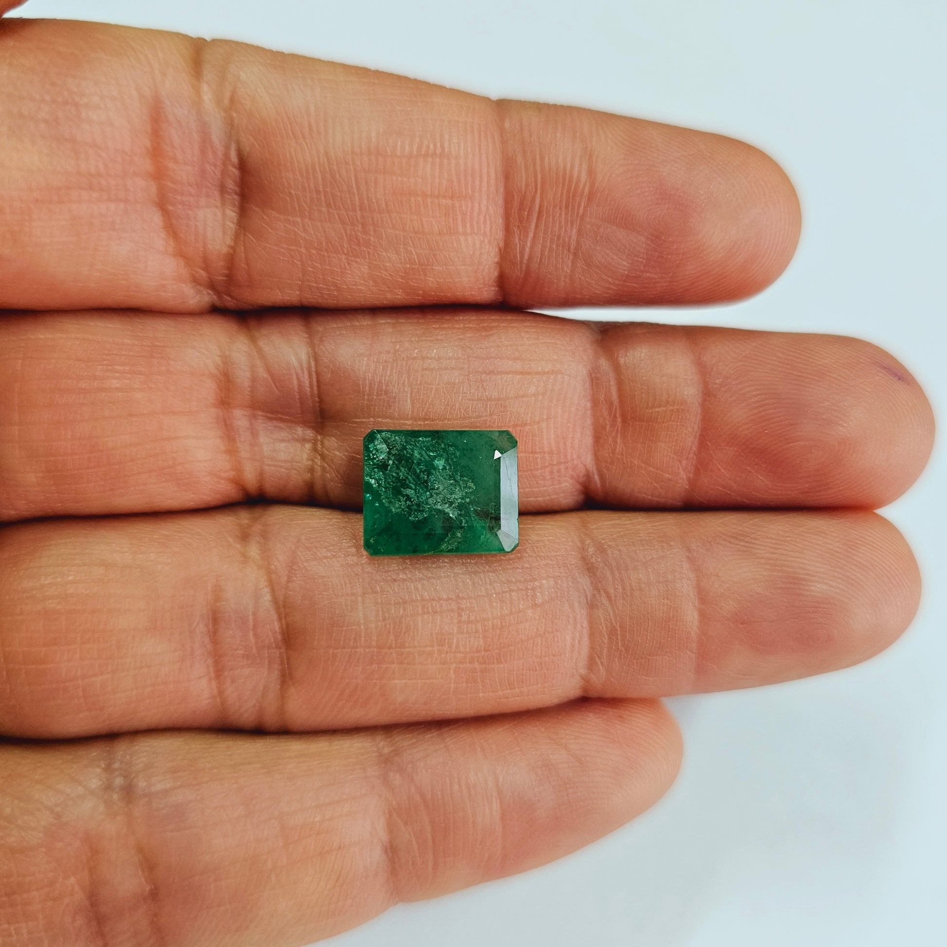 Certified Emerald (Panna)-4.93 Carats (5.42 Ratti) Zambia, SKU:XTCI24_Octa4.93