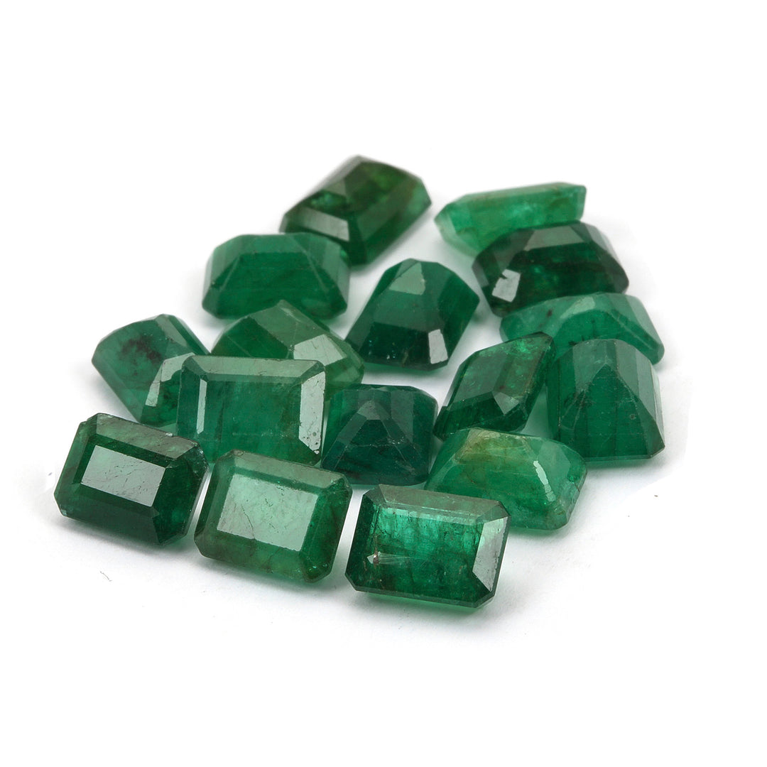 5 Carats Lot Emerald 8x6mm Approx. 3 Pieces