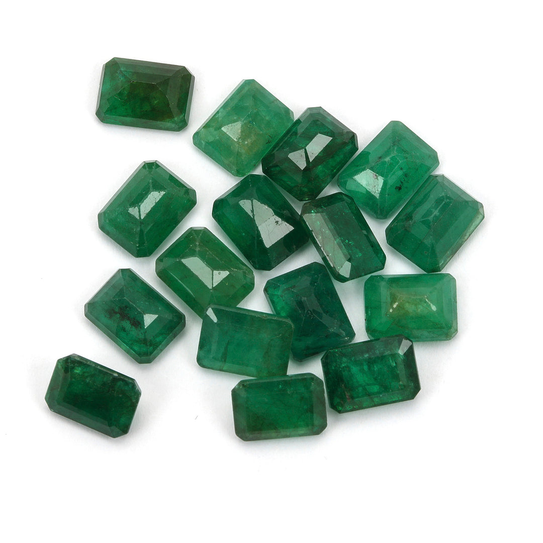5 Carats Lot Emerald 8x6mm Approx. 3 Pieces