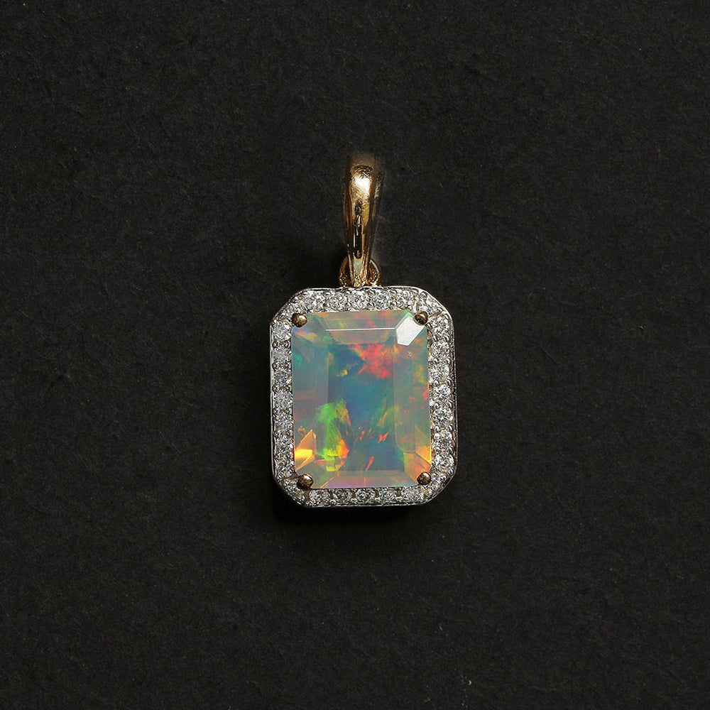 Luxurious Opal Diamond Pendant in 14k Gold(YWNK97)