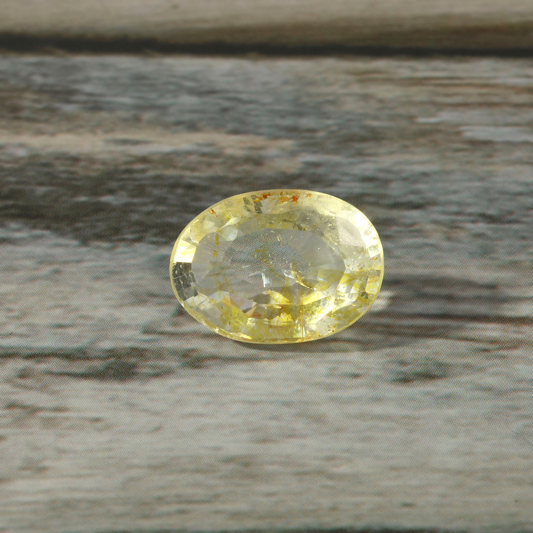 Certified Yellow Topaz 9.45 Cts (10.40 Ratti)