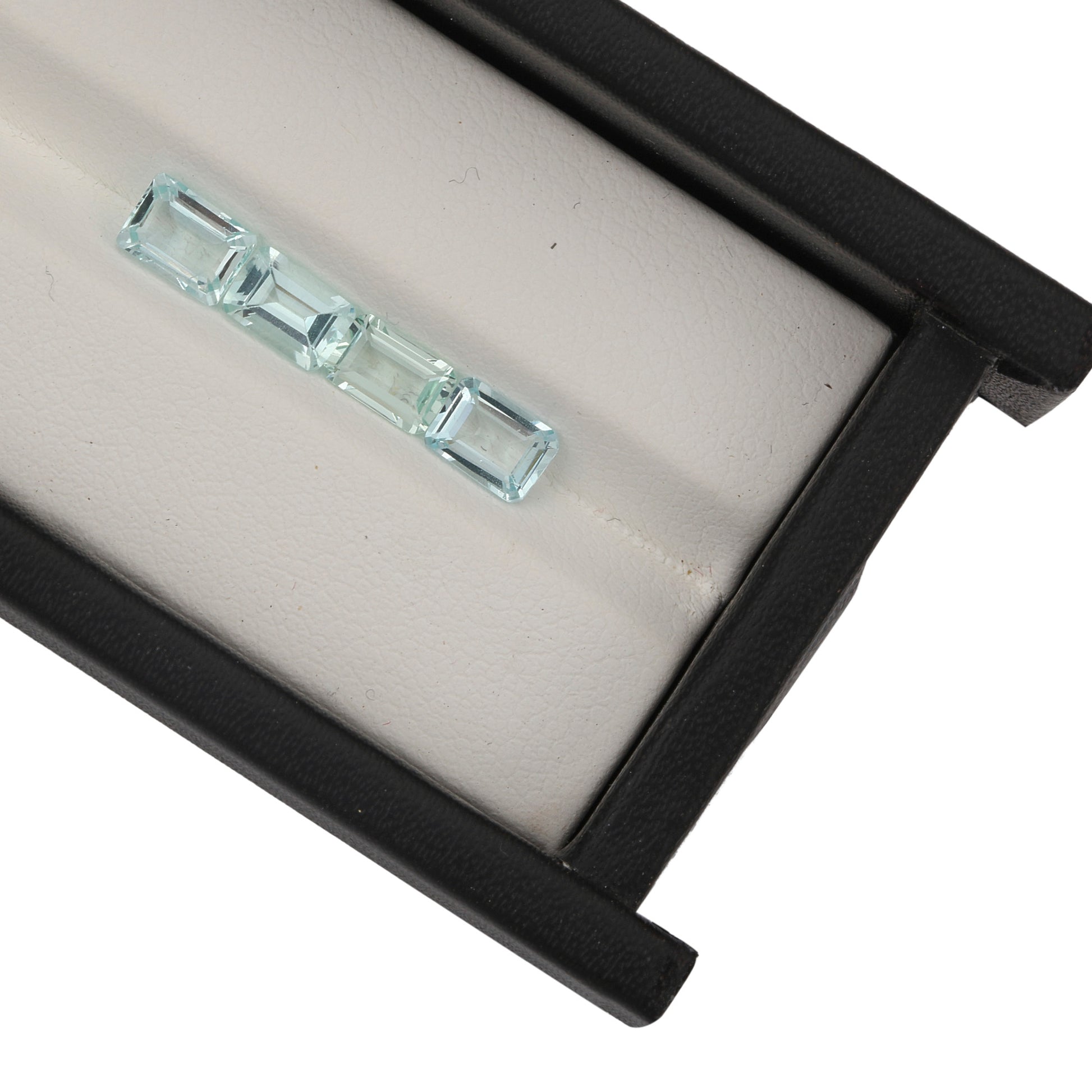 Aquamarine 6x4mm 0.40 Carats