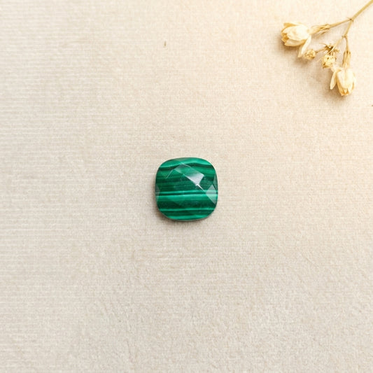 Malachite Cushion 15.7 carats ML041