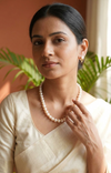 White Pearl Pendant & Earrings Set in 18K Gold – Timeless Elegance