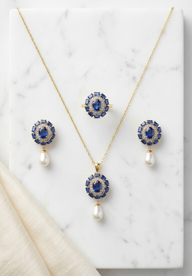 Royal Kyanite Pearl Set in 18K Gold