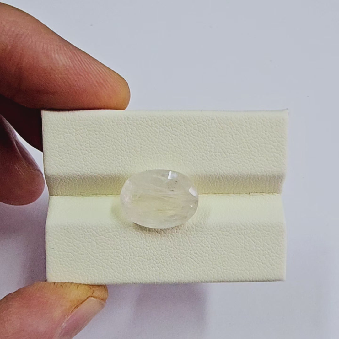 Certified White Sapphire-10.53 Carats Sri Lanka (Ceylon), SKU:BCZI10