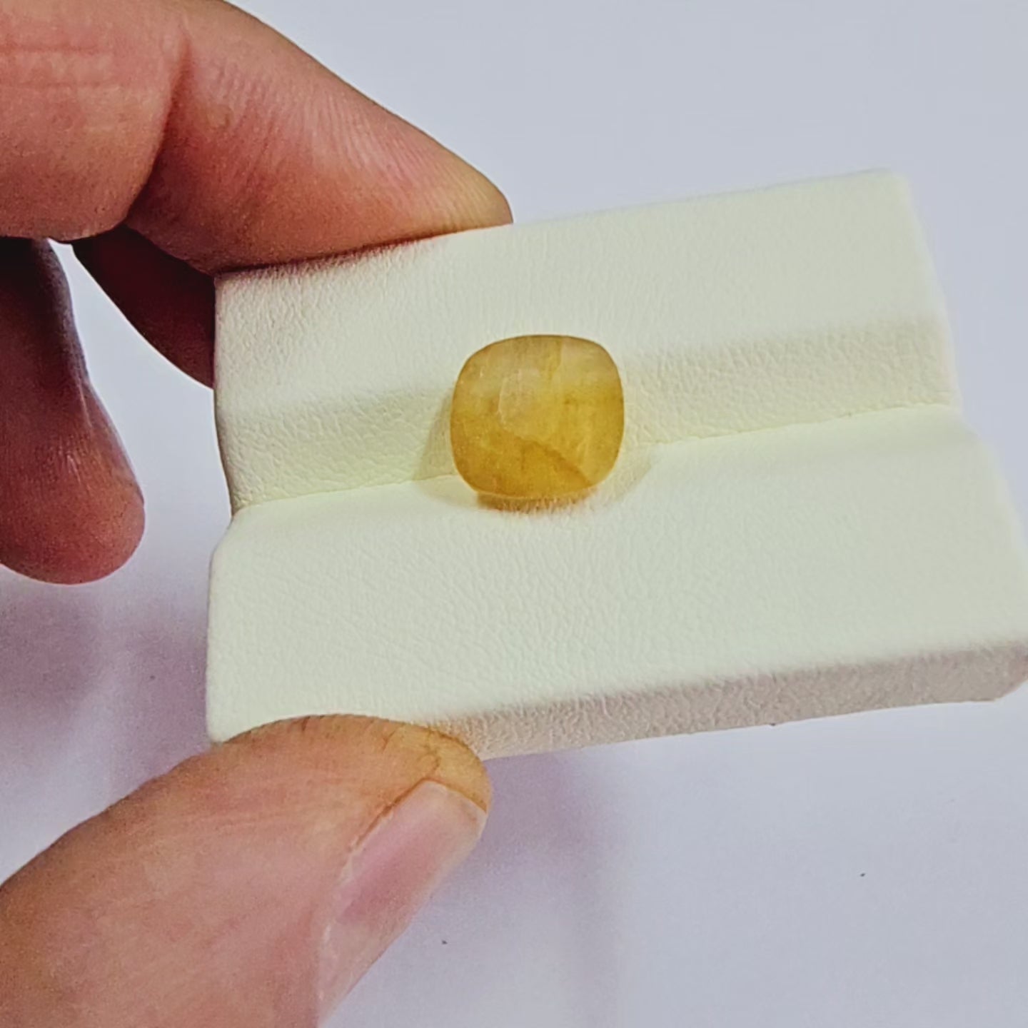 Certified Yellow Sapphire-6.59 Carats (7.24 Ratti) Burma, SKU: OQZI30