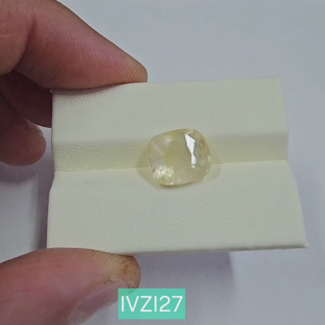 Certified Yellow Sapphire-6.92 Carats (7.61 Ratti) Sri Lanka (Ceylon), SKU: IVZI27