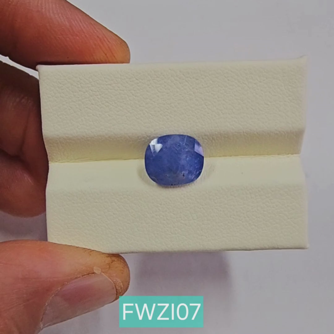 Certified Blue Sapphire-4.69 Carats (5.16Ratti) Sri Lanka (Ceylon), SKU:FWZI07