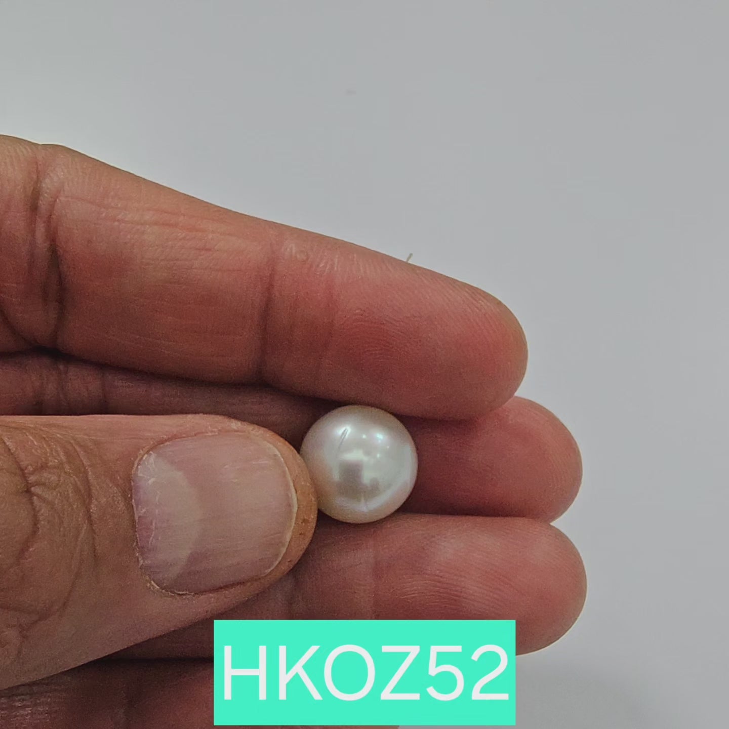 Certified White South Sea Pearl Undrilled 13.31 Carats (14.64 Ratti) 12-13mm HKOZ52