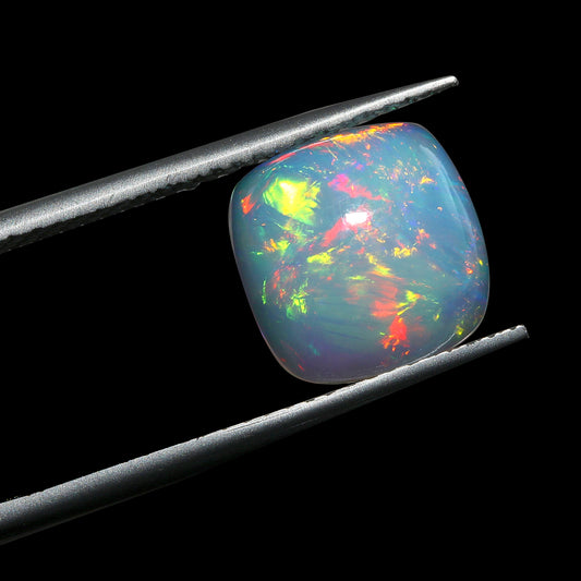 Opal 2.50 Cts (2.75 Ratti)