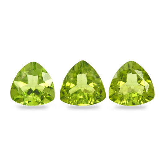 Peridot 9x9mm 2.10 Carats