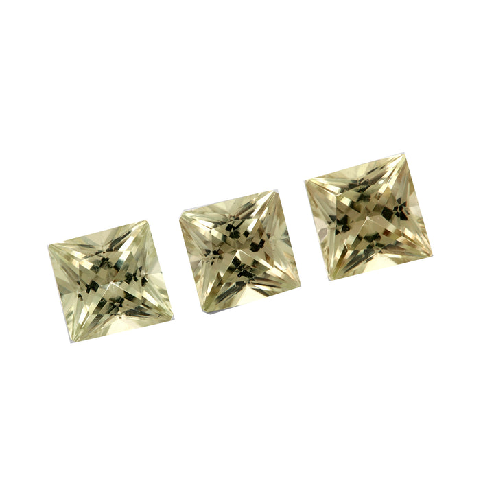 Csarite Zultanite 4x4mm 0.30 Carats