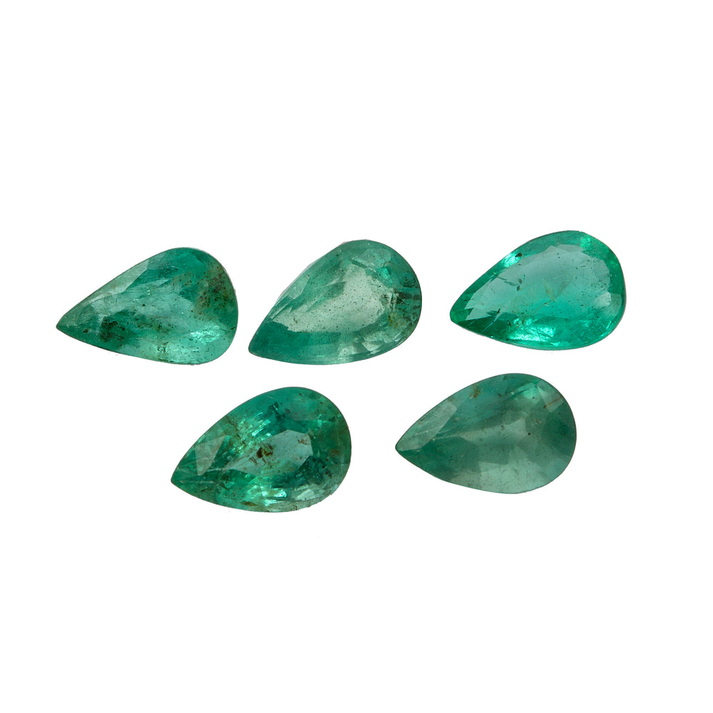 Emerald (Pear 6x4mm) 0.25 Carats XCFS74